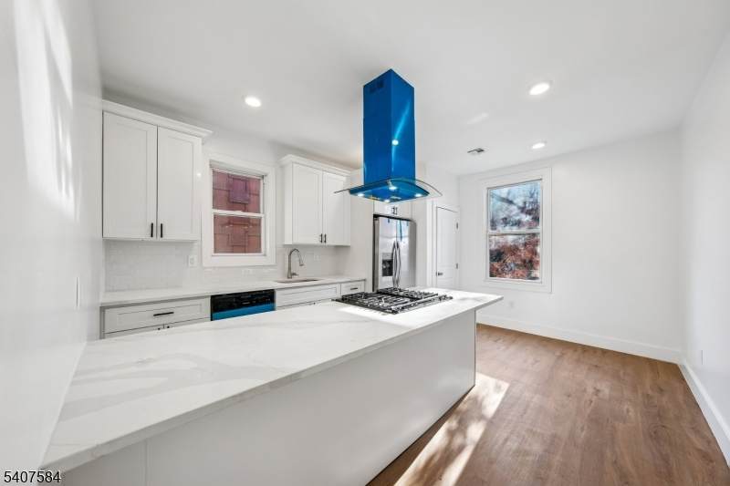 275 Claremont Ave - Photo 1
