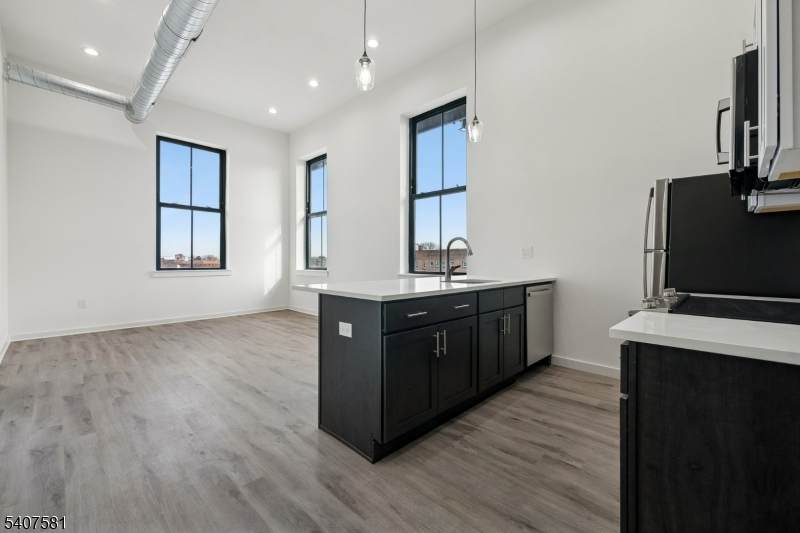 70 Roseville Ave - Photo 1