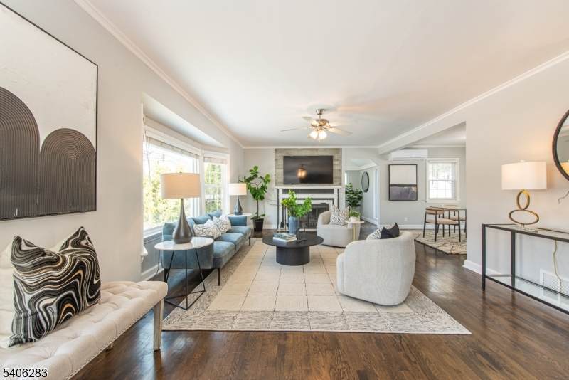 1169 Broad St - Photo 1