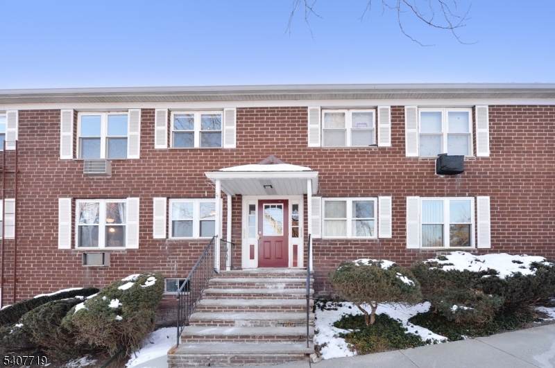 100 Pierson Miller Dr - Photo 1