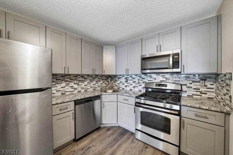 197 Rachel Ct - Photo 1