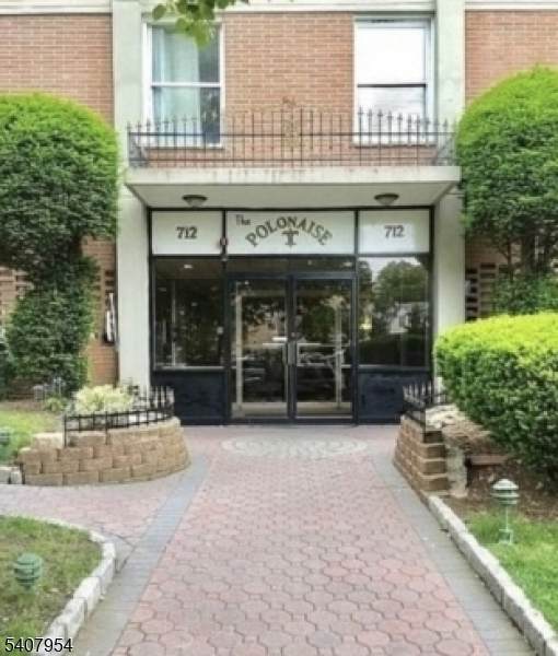 704 N Broad St. 8D - Photo 1