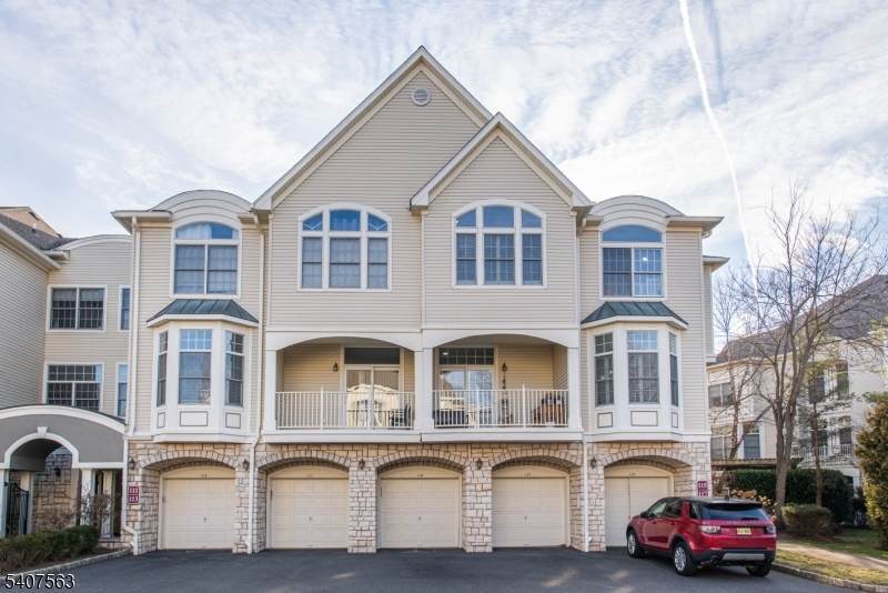 115 Kensington Ln - Photo 1