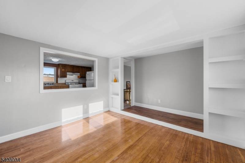 46 King St - Photo 1