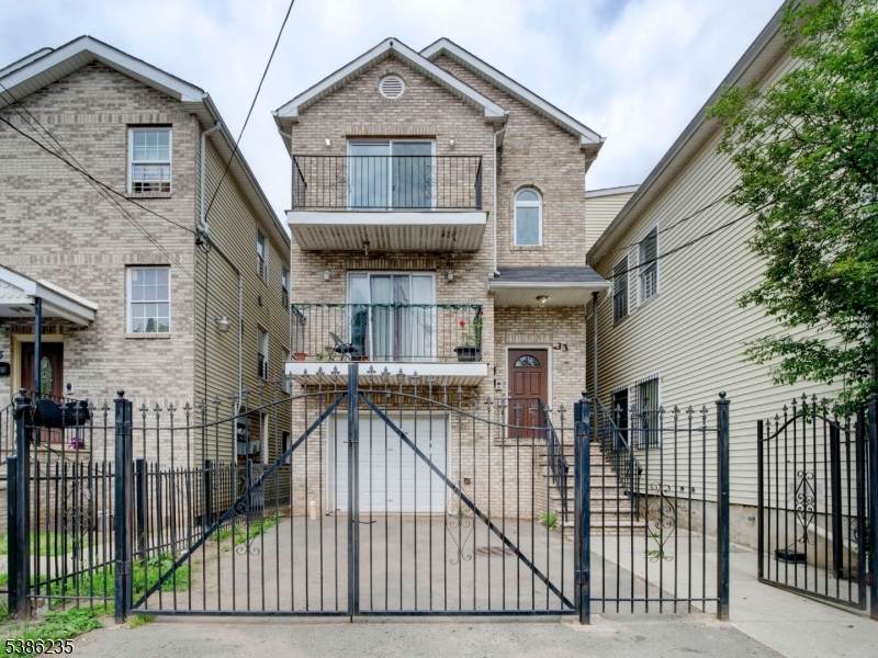 33 Kent St - Photo 1