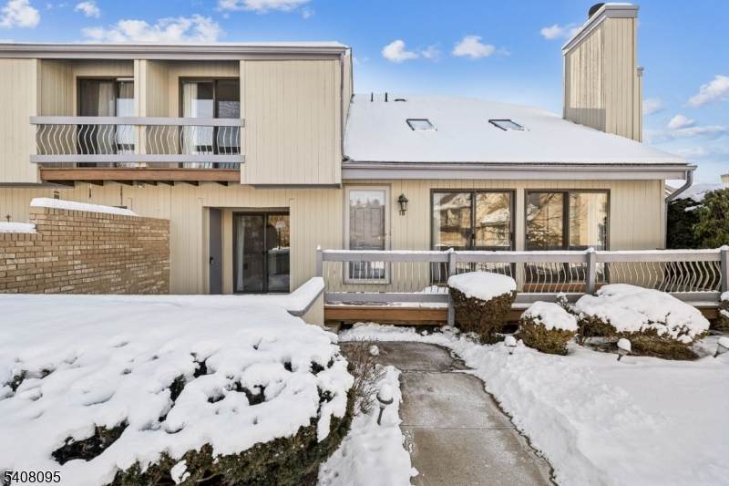 18 Woodhill St - Photo 1