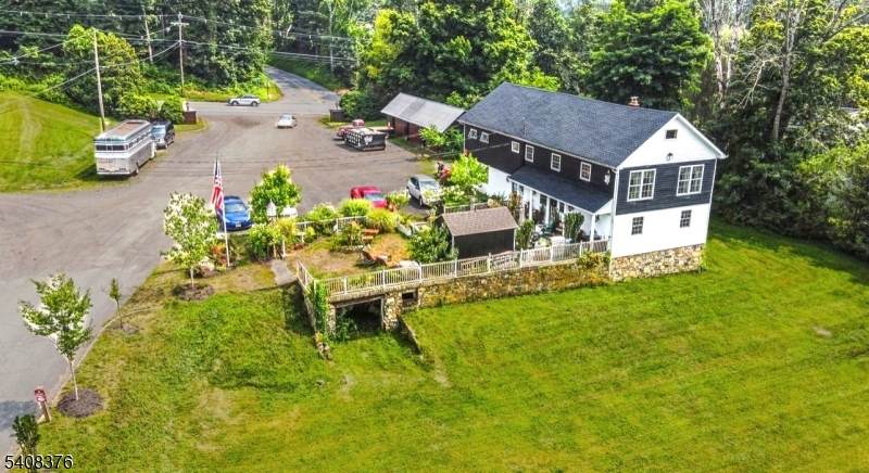 284 W Mill Rd - Photo 1