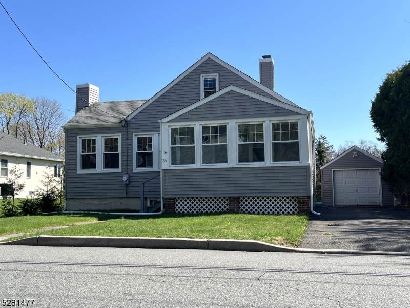 34 Ahnert Ave - Photo 1