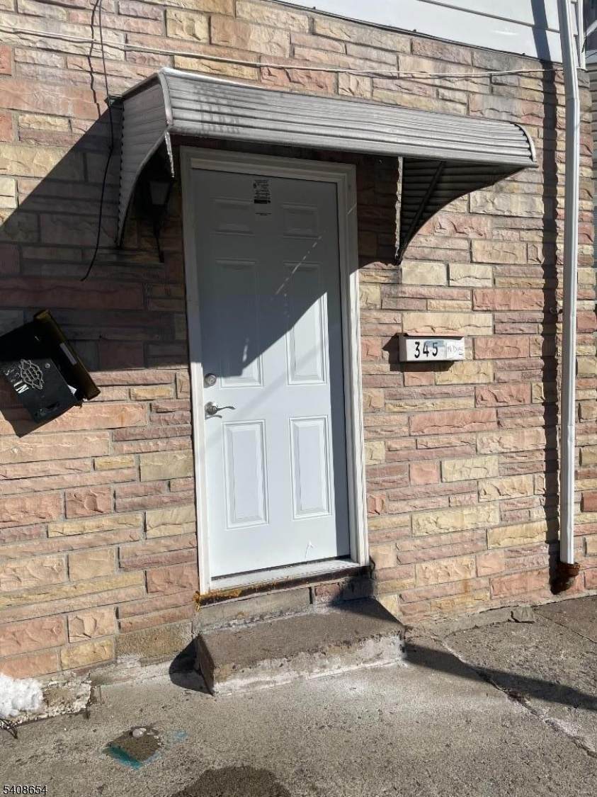 345 Sussex St - Photo 1