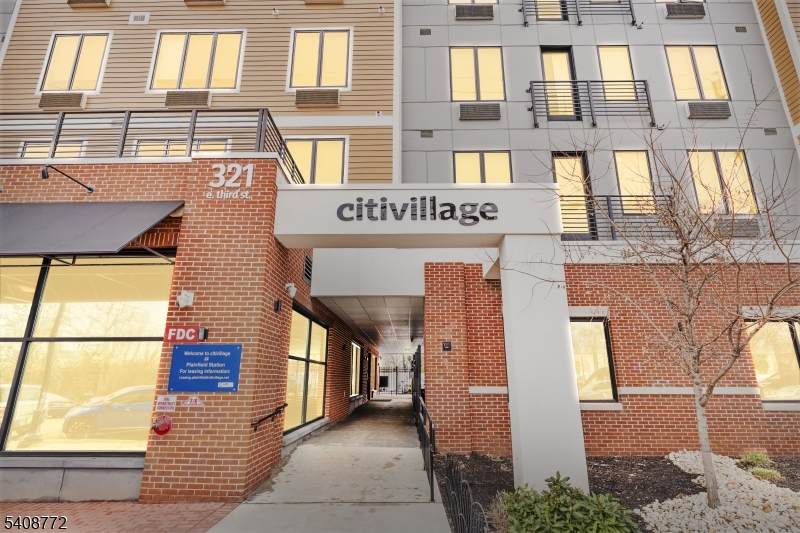 321 E 3Rd St - Photo 1