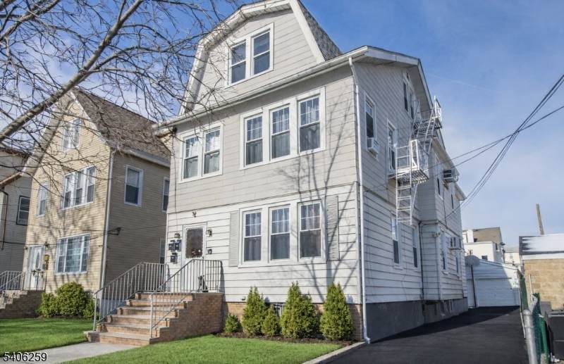 413 Beardsley Ave - Photo 1