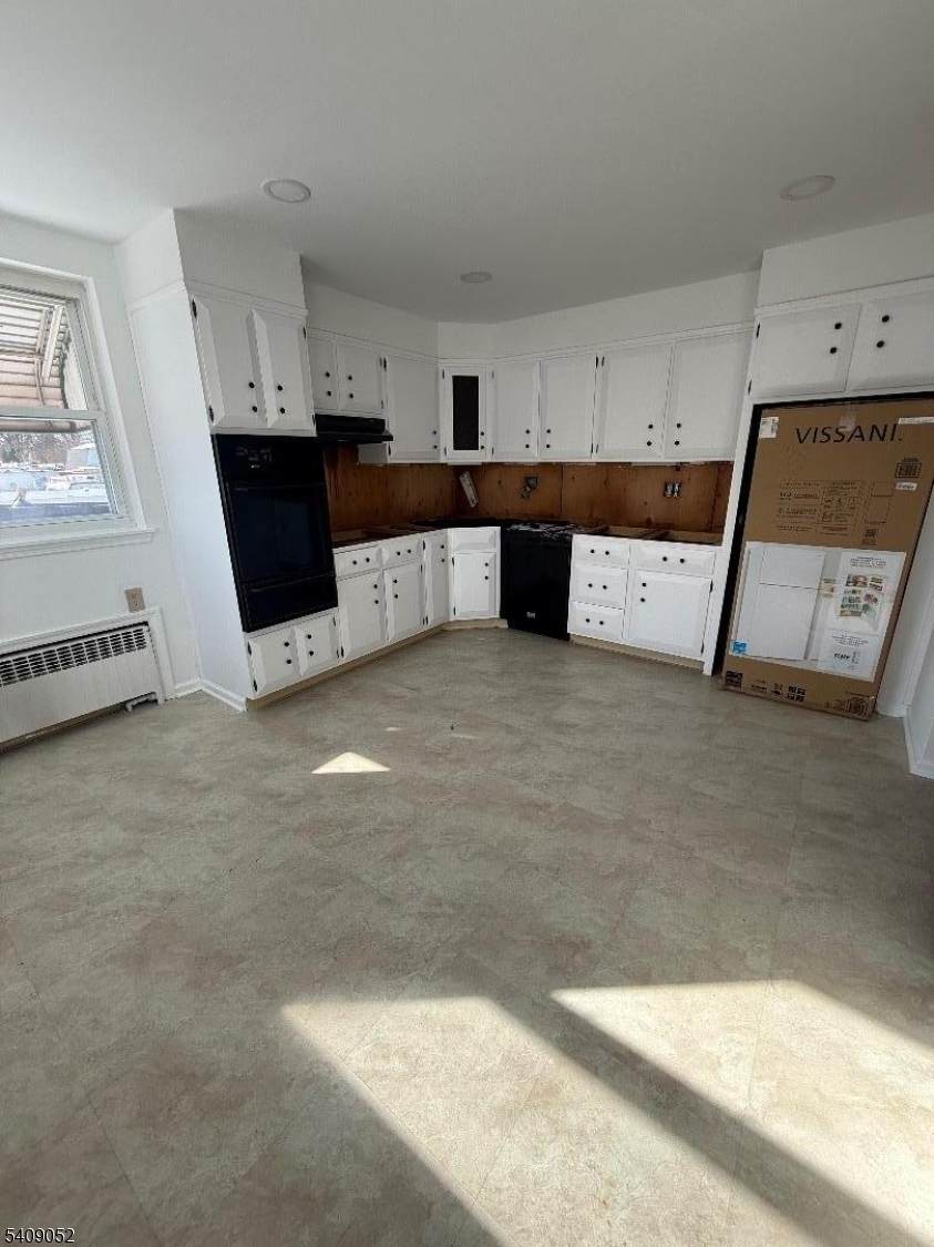 98 Broughton Ave - Photo 1