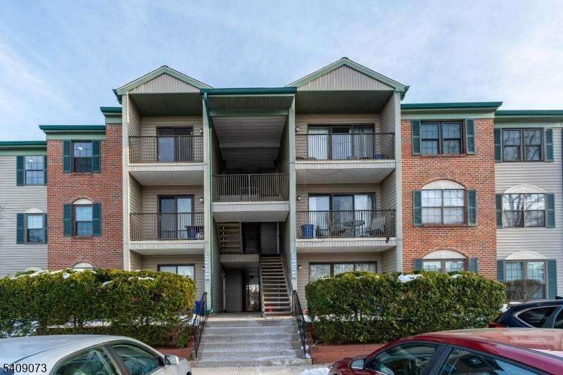 69 Fisher Dr - Photo 1