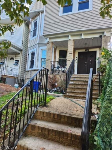 371 Seymour Ave - Photo 1