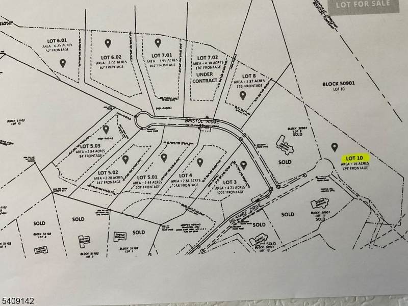 18 Wiltshire Dr - Photo 1