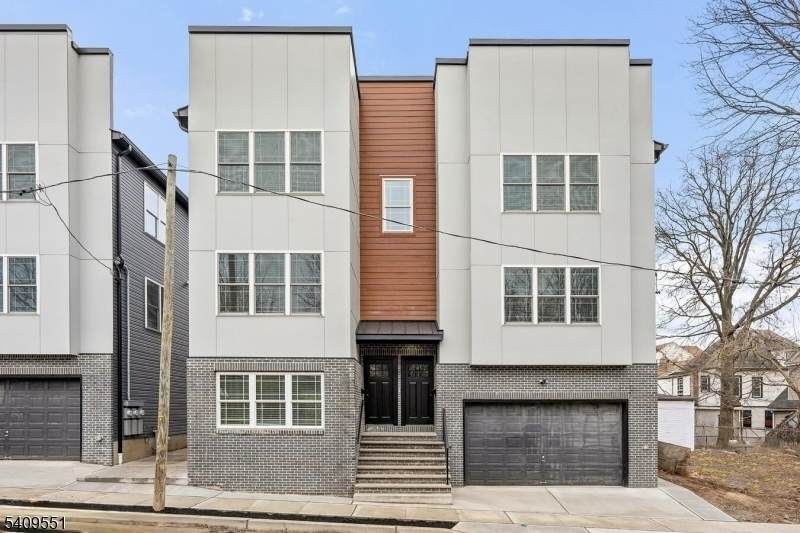 9 Marie Pl - Photo 1