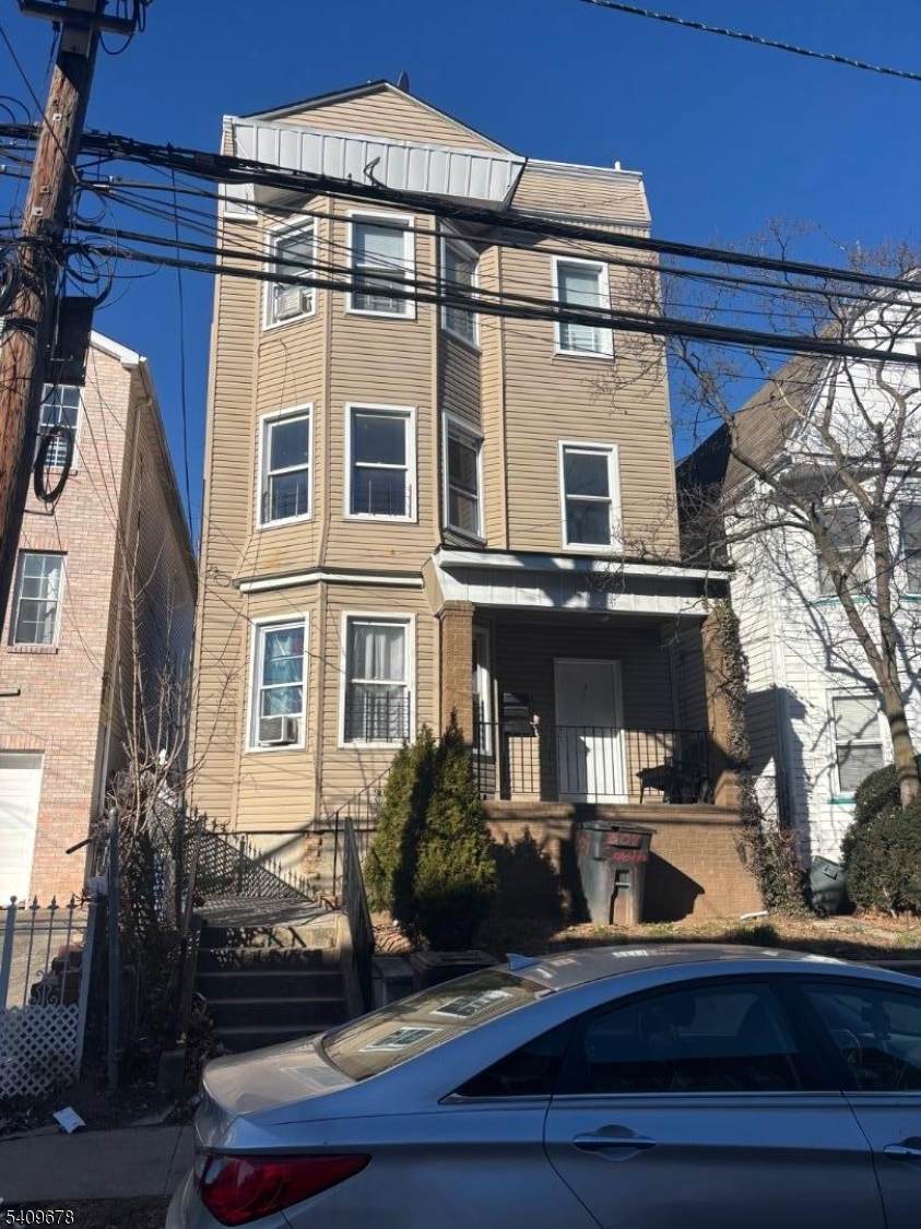 309 S 11Th St - Photo 1