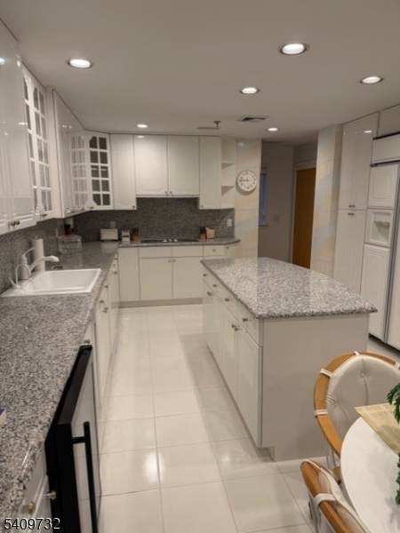 30 Paris Cir - Photo 1