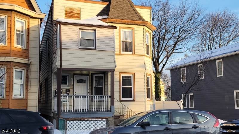 174 Watson Ave - Photo 1