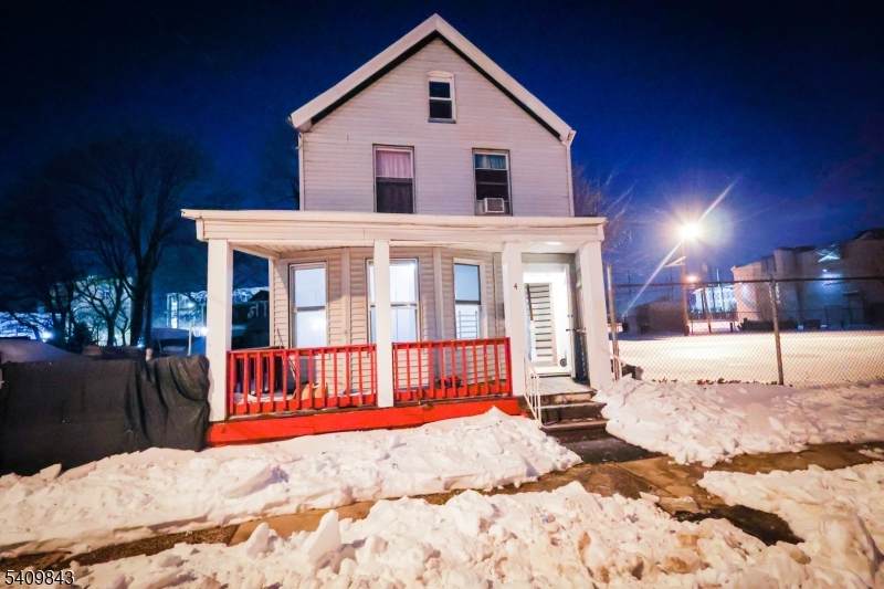 405 S 12Th St - Photo 1