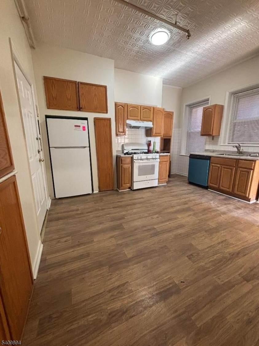 65 Malvern St Unit 4 - Photo 1