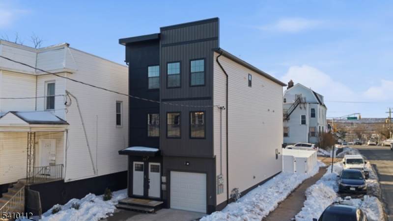 687 18Th Ave - Photo 1