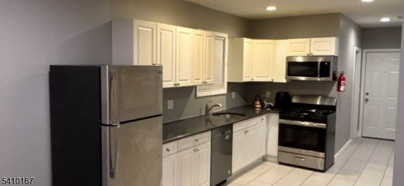 15 Olive St - Photo 1