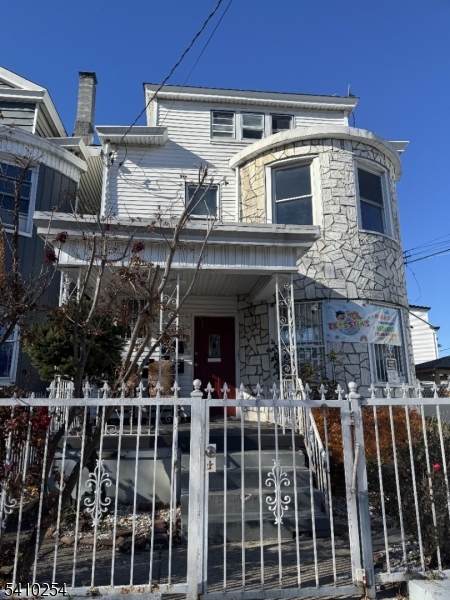 624 Madison Ave - Photo 1