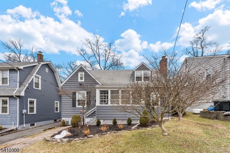 182 Woodland Ave - Photo 1