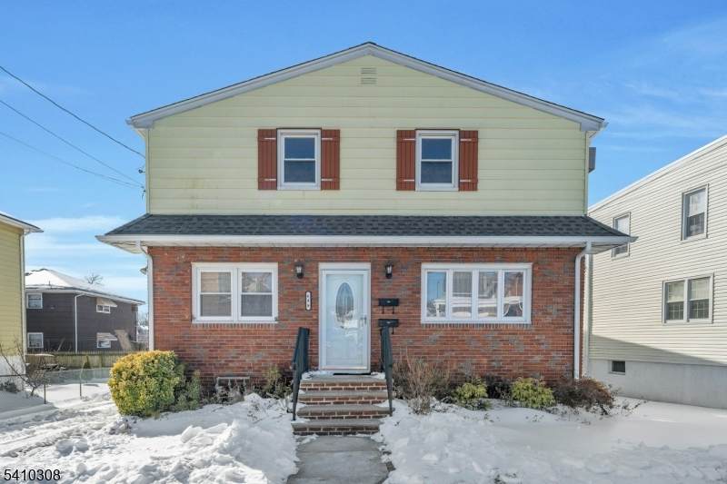 648 Milton Ave - Photo 1