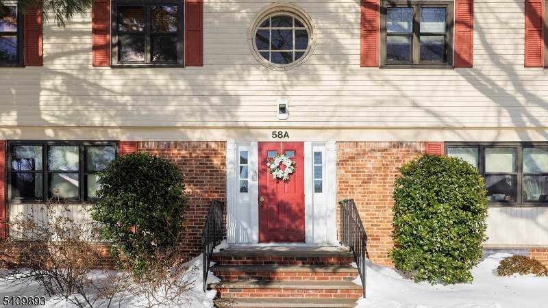 58 Sandra Circle - Photo 1