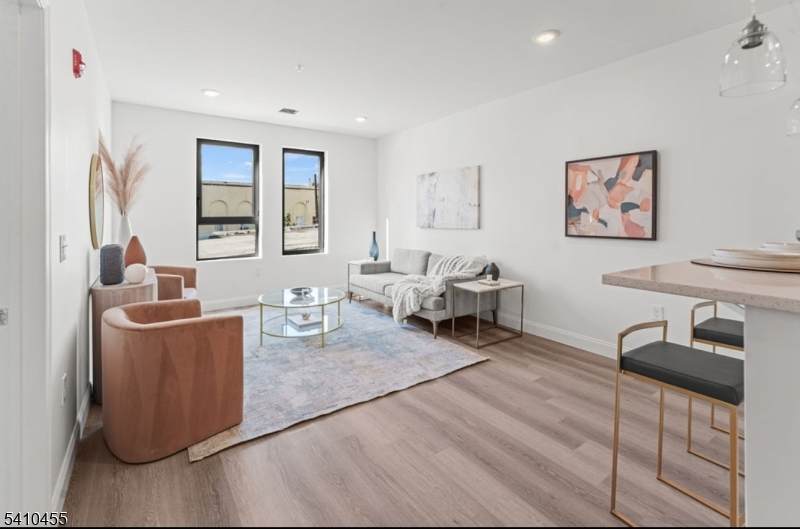 273 E Kinney St - Photo 1