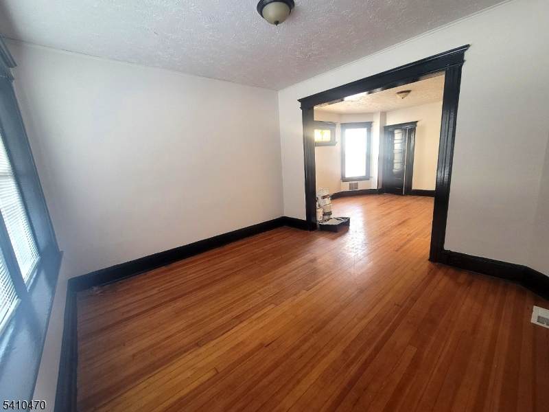 104 Dayton St - Photo 1