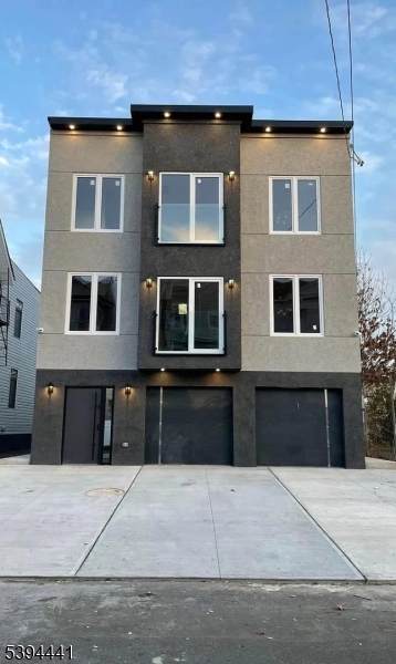 250 22Nd St - Photo 1