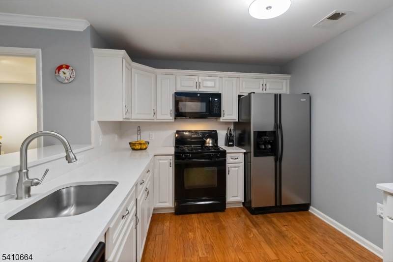 3104 Peer Pl - Photo 1