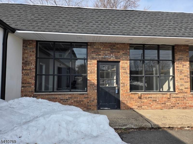 246 North Ave Unit 3 - Photo 1
