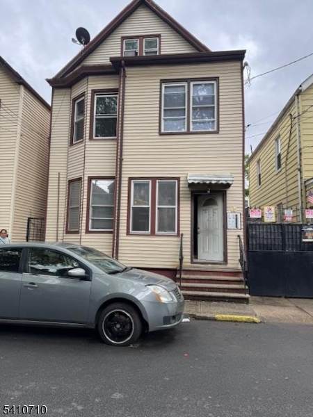 15 Lentz Ave - Photo 1