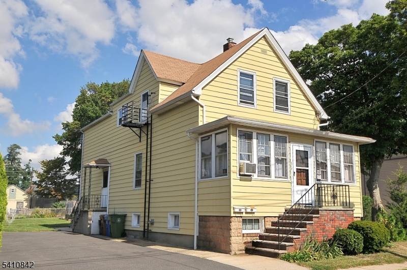 212 W Morris Ave - Photo 1