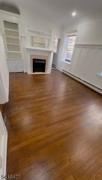 8 Pennsylvania Ave - Photo 1