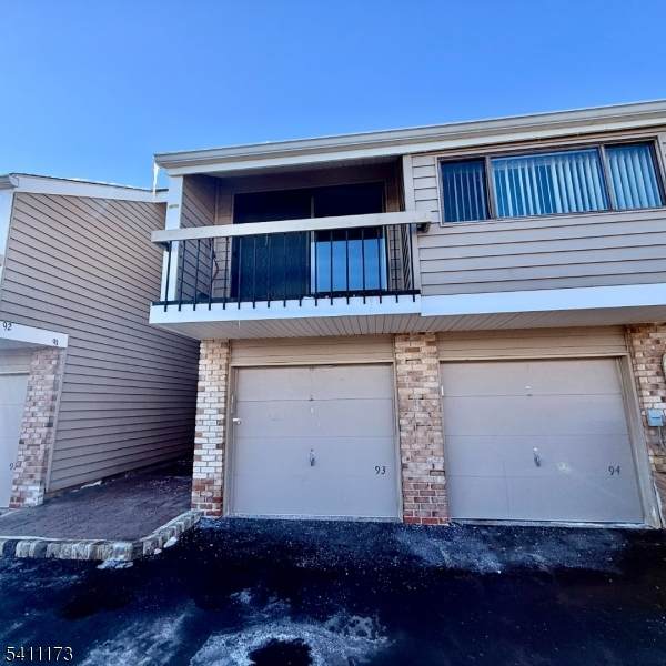 93 Overlook Dr - Photo 1