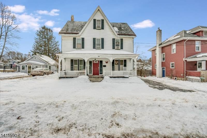 36 Pine St - Photo 1