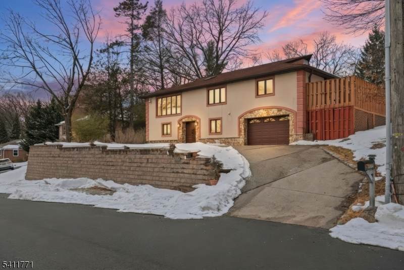 620 Highland Ave - Photo 1