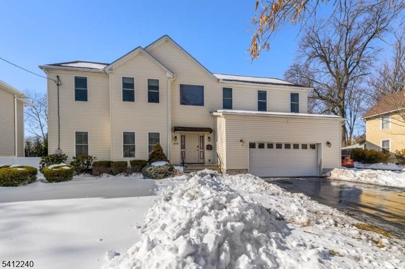 238 Park Ave - Photo 1