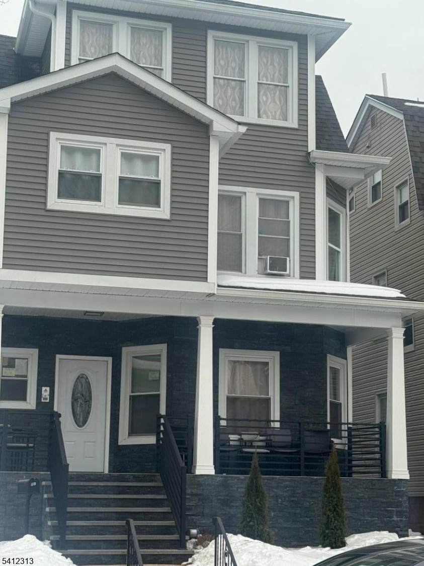 82 Ampere Pkwy - Photo 1