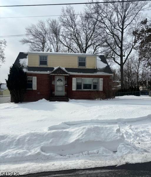 73 Seneca Ave - Photo 1