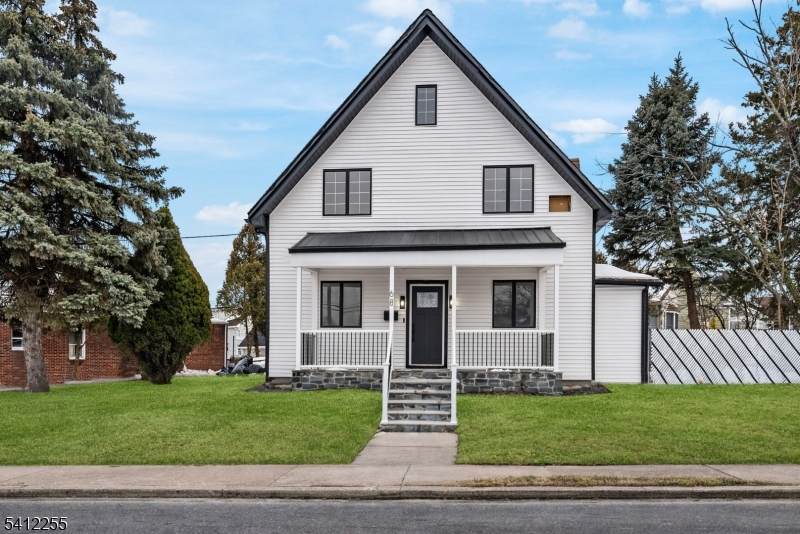 68 Port Reading Ave - Photo 1