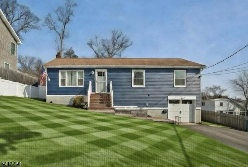 94 Harrison Ave - Photo 1