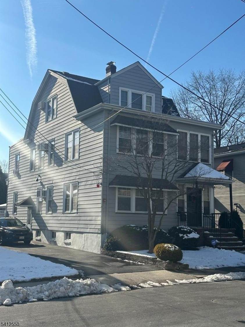 17 Laura Ave - Photo 1
