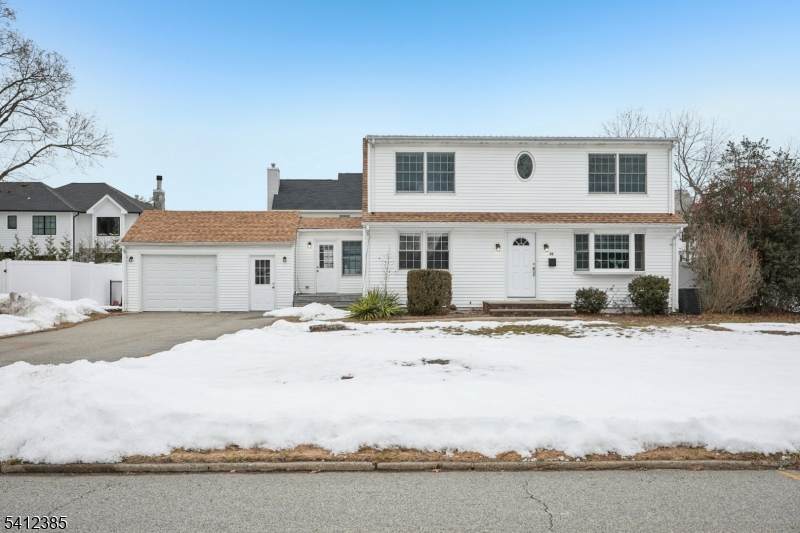 32 Garden Pl - Photo 1