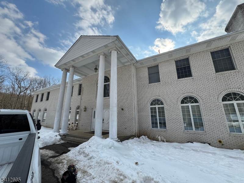 28 Miller Dr - Photo 1